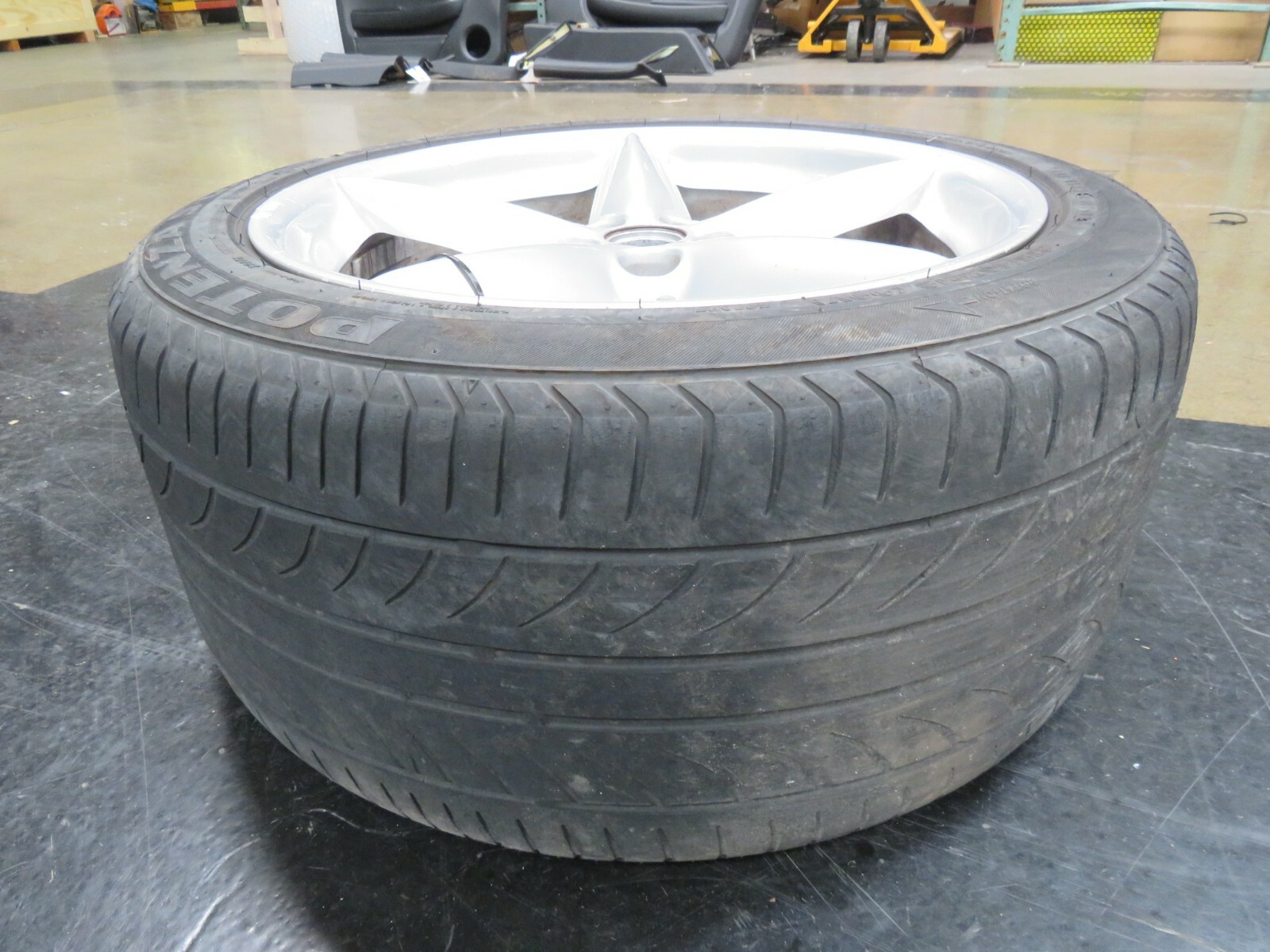Ferrari 360, Rear Wheel, 5 Star, Needs Recon, Used, P/N 164175