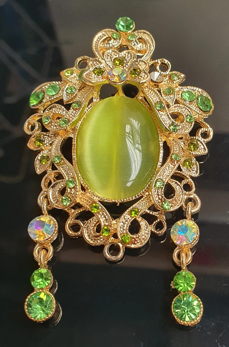 Green brooch best sale