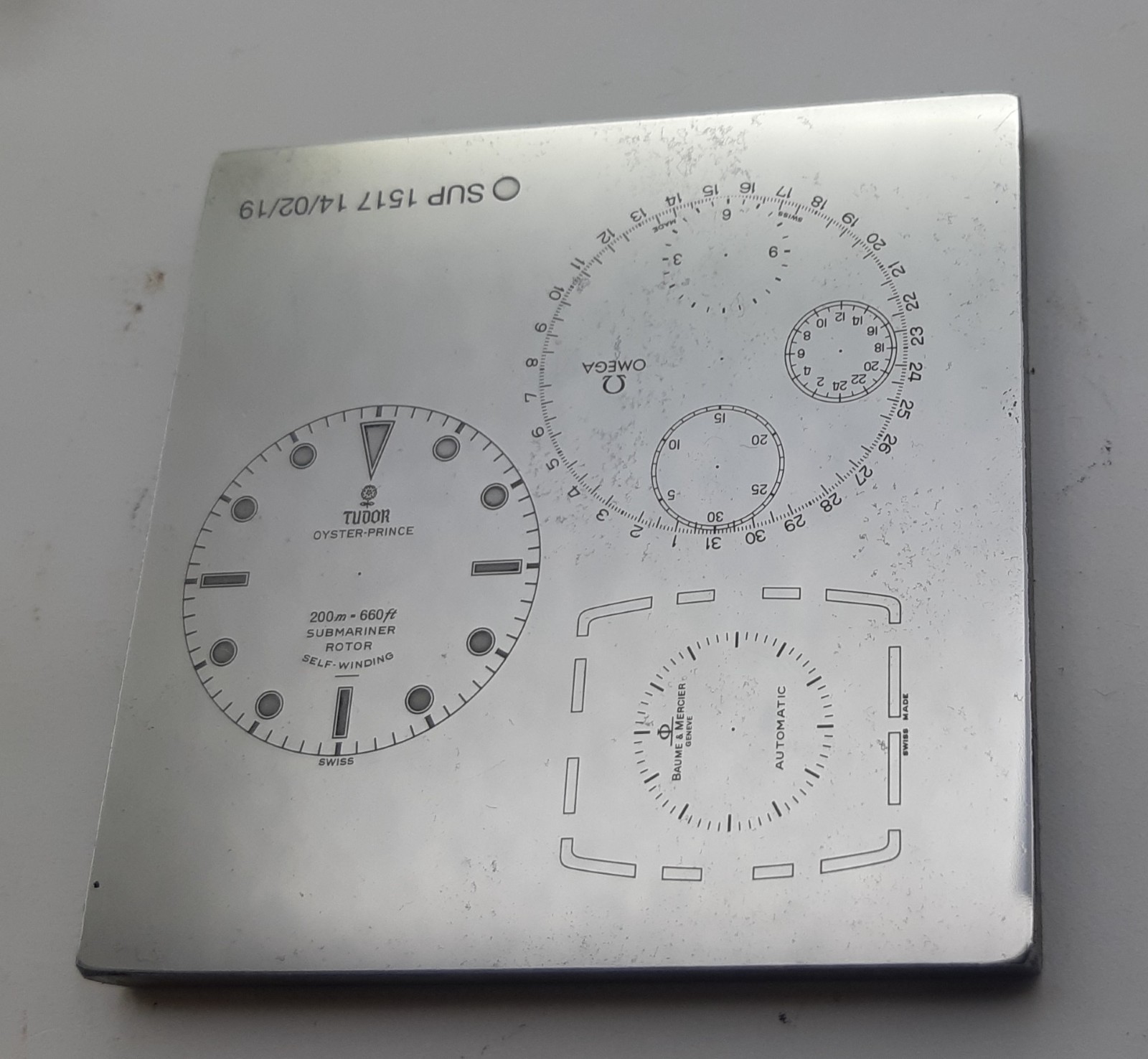 Cliché Tudor Omega Baume Mercier impression grand format pour habiller un mur vide avec élégance