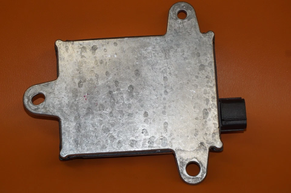 LEXUS ES350 BLIND SPOT MONITOR RADAR SENSOR 2013 2014 2015 88162-0W180 ES300H - Image 2 of 4