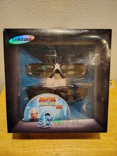 Samsung Monsters vs Aliens 3D Starter Kit Missing 
