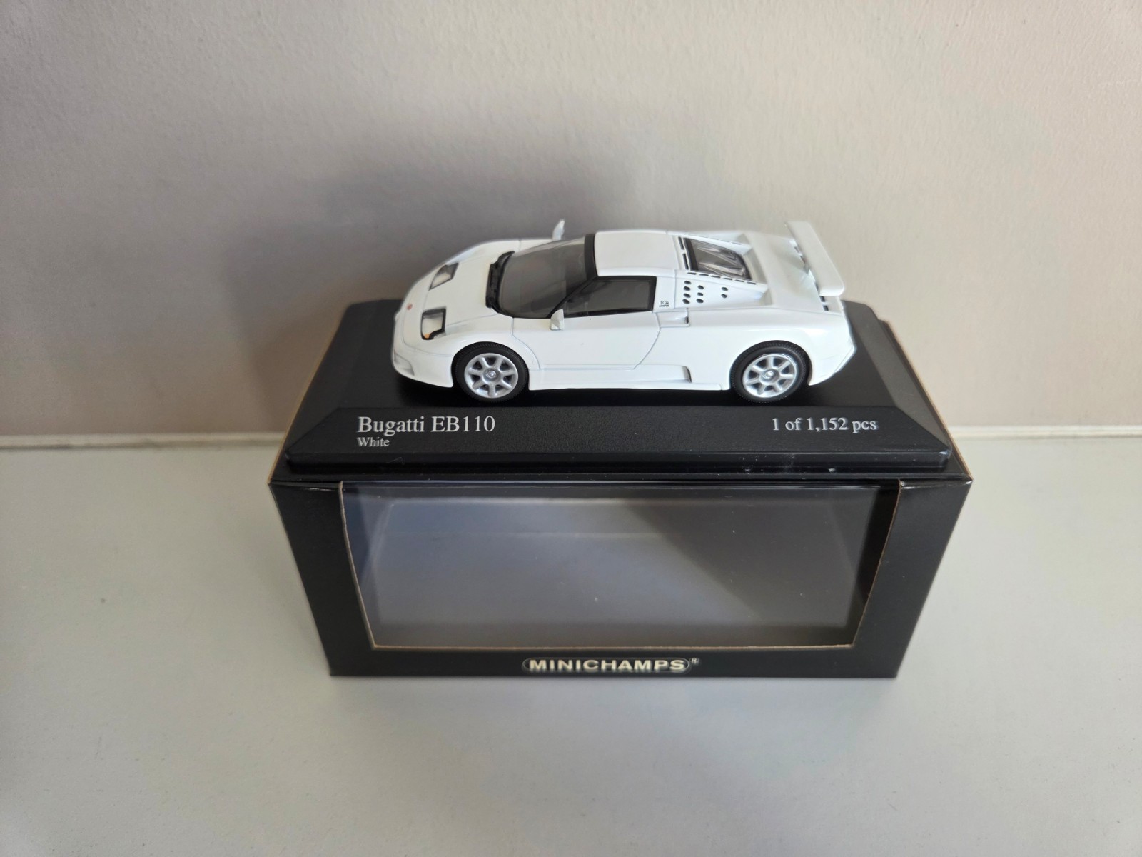 Minichamps Bugatti Eb110 1994 1:43 430102114