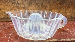 Vintage H. C. Fry Glass opalescent glass citrus reamer with handle and spout