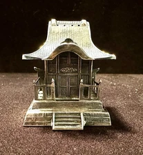 Vintage Sterling Silver Pagoda Salt Shaker 1.5 oz