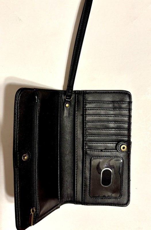 Universal Thread Black Pebbled Faux Leather Wristlet Clutch Wallet Preowned Snap
