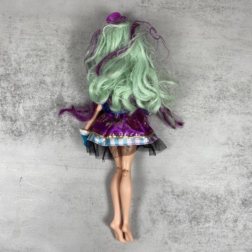 Muñeca Ever After High Primer Capítulo Sombrerero Madeline Hija del Sombrerero Loco - Imagen 4 de 8