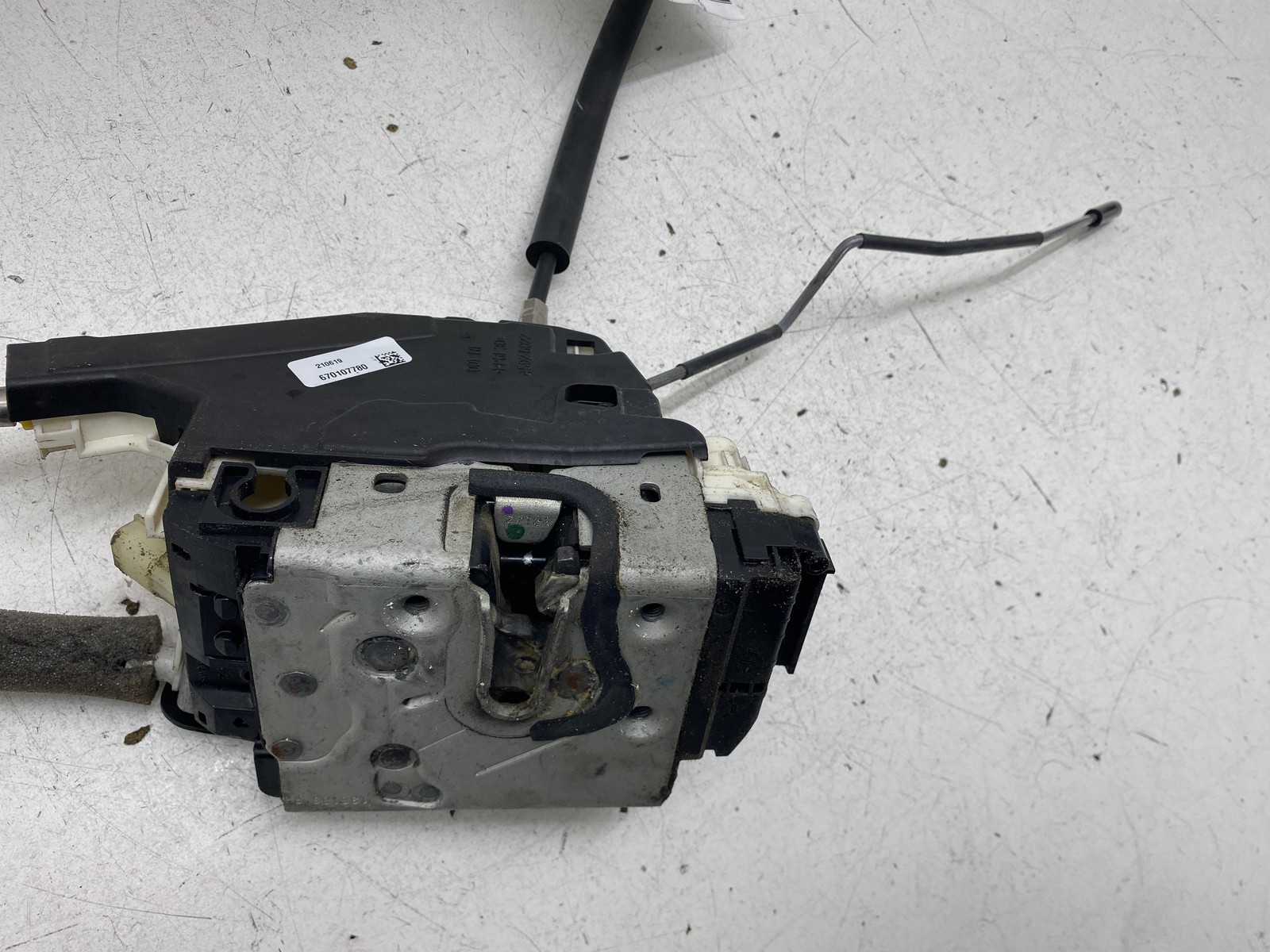⭕ 2014-2021 Maserati Ghibli Front Right Door Lock Latch Actuator OEM 670107780
