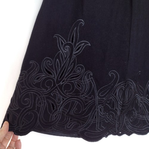 Talbots Skirt Black Italian Wool A Line Embroidery Fully Lined W 26 4 Petite - Picture 3 of 8
