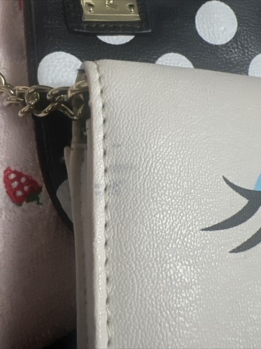 NWOT Luv Betsey Johnson Sequin Lips Crossbody Bag / Clutch Purse / Red & Cream - Picture 6 of 7