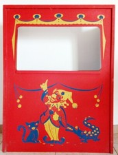 TEATRINO per Marionette in legno in buone condizioni Misure metri H 1,05x0,80