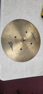 Platillo Zildjian Quick Beat HiHat 14 pulgadas parte inferior SOLO