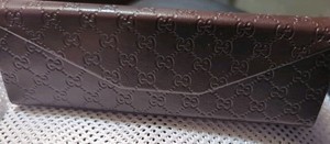 Gucci GG Brown Clamshell Foldable Eyeglass/Sunglasses Case Snap Closure Storage 