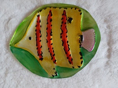 LKNW Beautiful Tradewinds Iridescent Home Decor Yellow Green Fish Plates 302