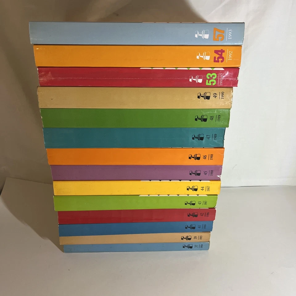 Sahovski Informator Lot Of 14 Paperback Chess Book Vols 37 39 41 42 43 44 More - Image 2 of 4