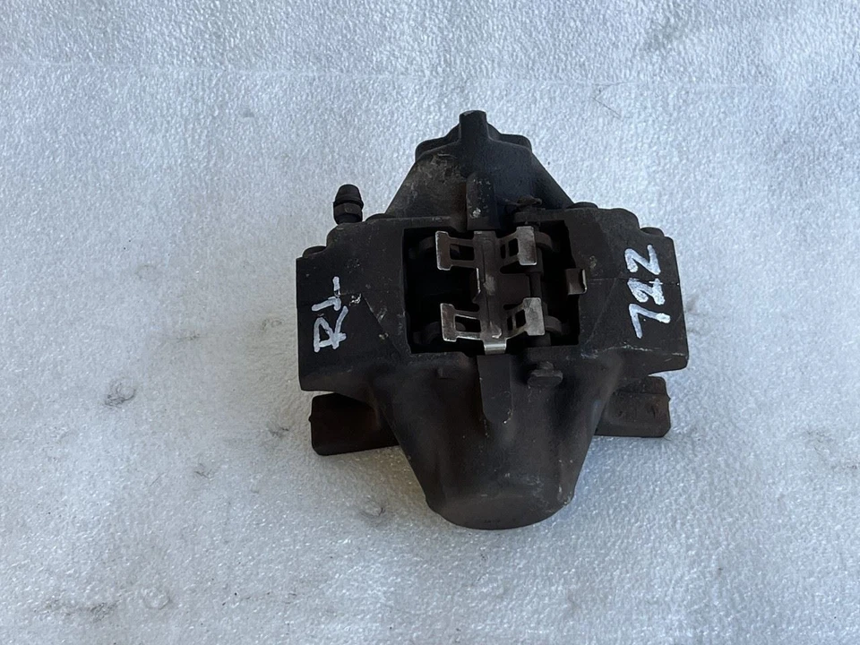 2001 LEXUS GS300 LEFT DRIVER SIDE REAR BRAKE CALIPER Foto 2 de 4