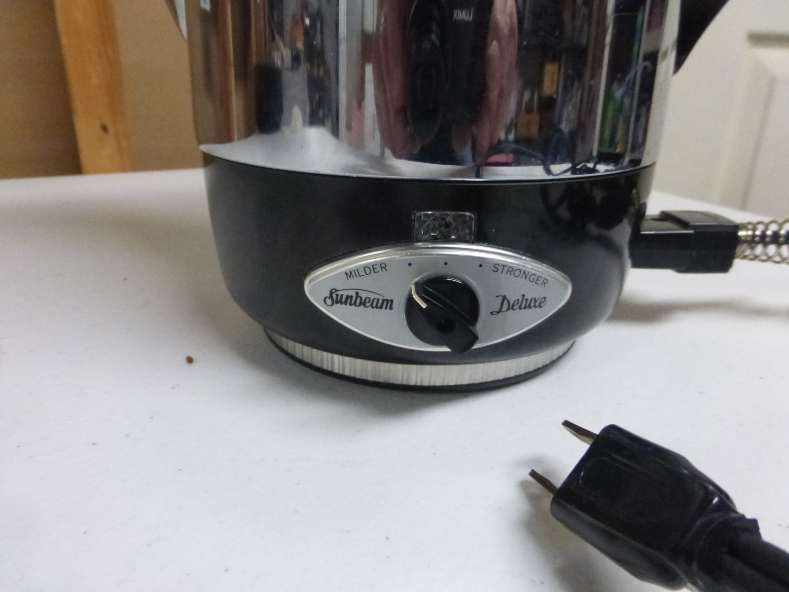 Vintage Sunbeam Deluxe 8 Cup Electric Coffee Maker Percolator Model AP20 WORKS