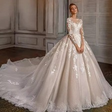 Muslim Lace Wedding Dresses Ball Gown Long Sleeves Appliques Bridal Gown Saudi