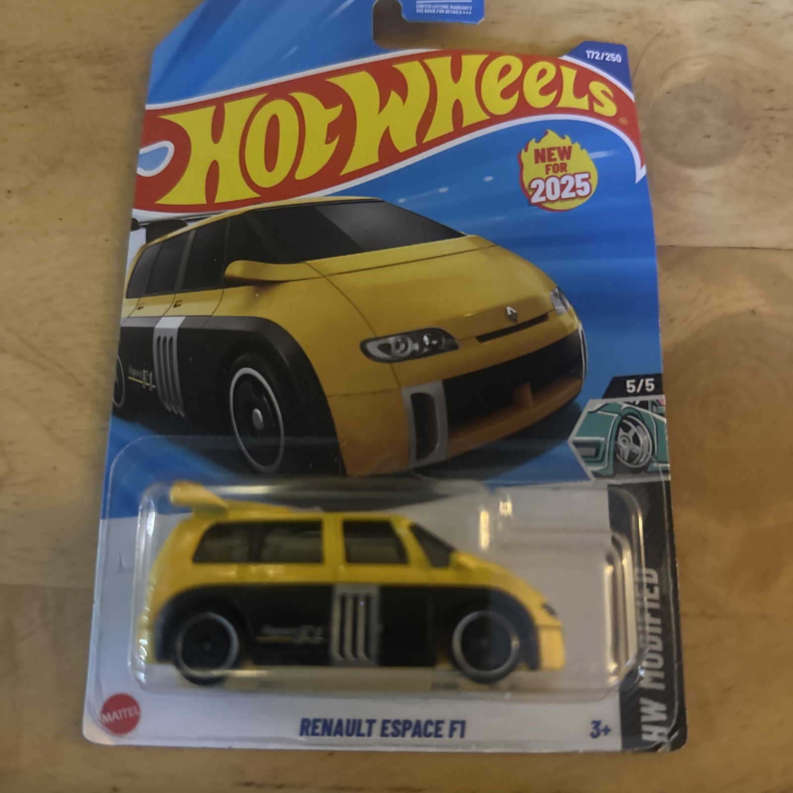 Hot Wheels RENAULT ESPACE F1, Yellow, #172/250,  ** BOX SHIPPING **
