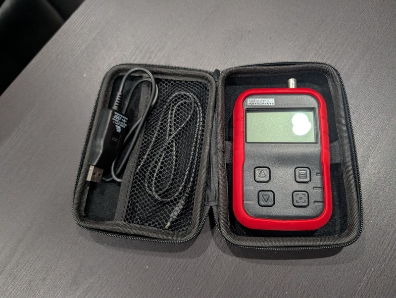 VELLEMAN HPS140 40Ms/s 10MHz Personal Handheld Oscilloscope With Case