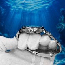 OMEGA Seamaster Professional Diver 300M Silver Wave Dial On Bracelet B+P 10