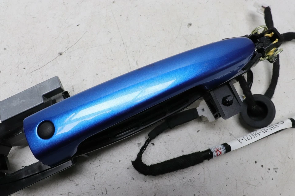 Abarth 124 Spider 2016 Exterior Door Handle RHS J145 - Image 2 of 3