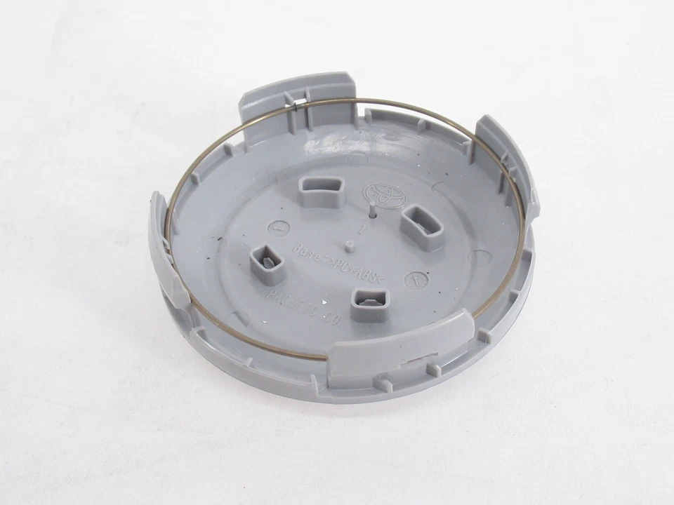 Tapa central de rueda genuina OEM Toyota 4260B-60370 (1) 2016-2020 Land Cruiser Foto 4 de 4