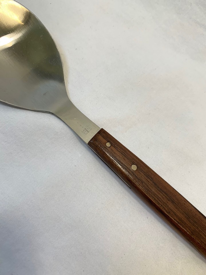 Vintage Omscolite Genuine Modern Mid Century Wood Handle Salad Set in