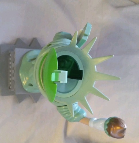 M&M'S World Statue of Ms Liberty Dispenser M & M's Lady Green - Picture 7 of 11