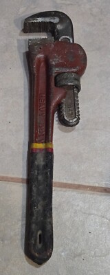 Tool Shop 12'' Pipe Wrench - 2'' Pipe Capacity - Drop Forged Cast Iron