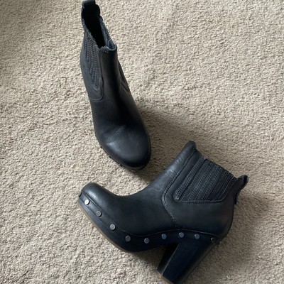 UGG Women