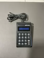 ID Tech IDKE-534833BE SecureKey Credit Card Reader/Swiper Black Keypad