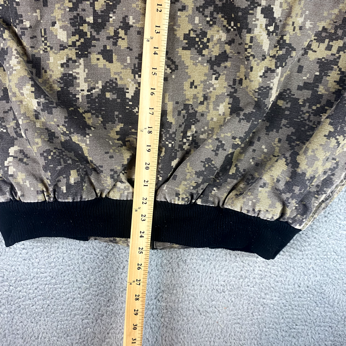 VINTAGE Big Smith Jacket Mens Large Digital Camo Distressed VINTAGE Big Smith Jacket Mens Large Digital Camo Distressed