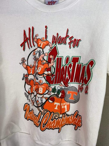 VTG Tennessee Volunteers All I Want For Christmas Sweatshirt Sz Kid's Medium - Picture 2 of 5