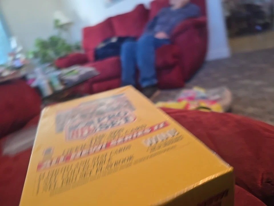 1990 Pro Set Official NFL Card Series II 2 Factory Sealed Unopened Full Box NEW - Image 2 of 4