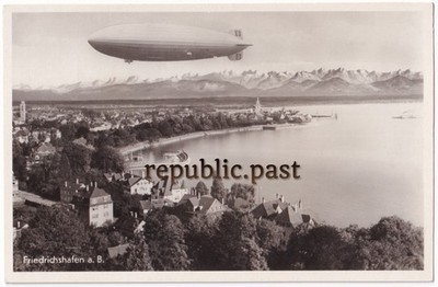 AK Postkarte Luftschiff Zeppelin über Friedrichshafen am Bodensee (P3)
