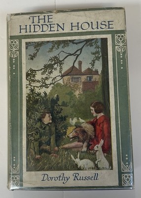 The Hidden House Dorothy Russell Hardcover Dust Jacket Very Good Condition
