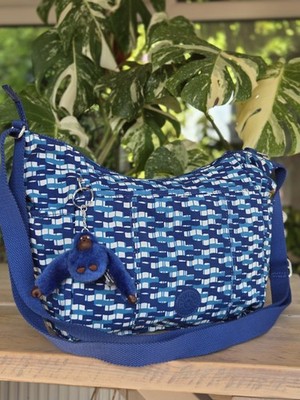 Kipling Umhängetasche blau gemustert groß Umhängetasche Schultertasche