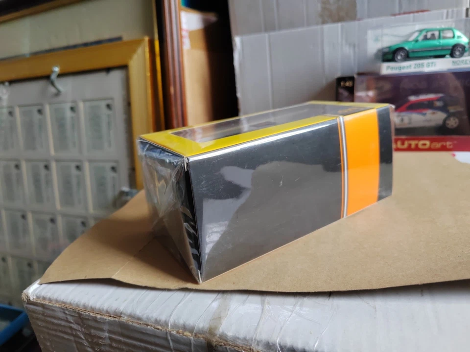 Modelo Ixo Clc416n Peugeot 205 T16 Custom 1987 1/43 en caja Foto 3 de 3