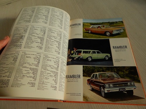LIBRO ORIGINALE INTERNATIONALE PARADE AUTOMOBILE VOLUME 6 1963 LINGUA FRANCESE - Foto 11 di 12