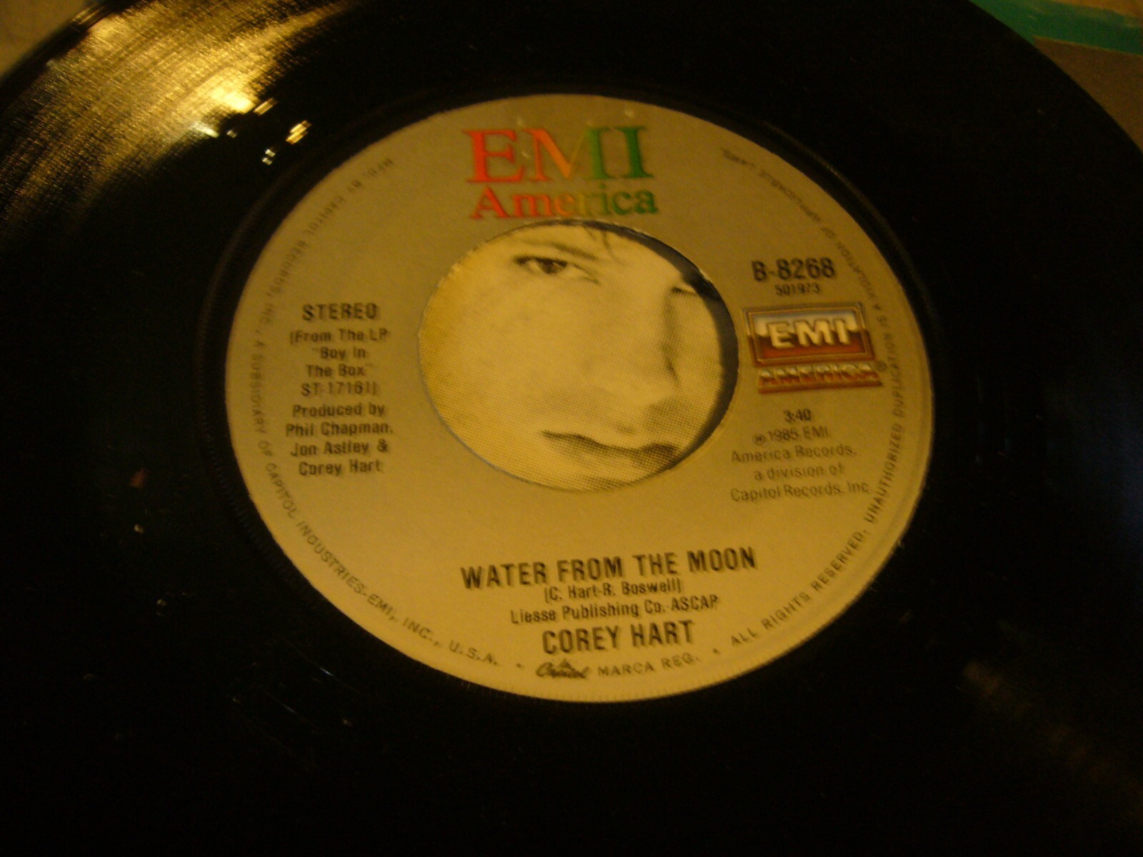 COREY HART NEVER SURRENDER / WATER FROM THE MOON 45 NM EMI America B8268 1985 eBay