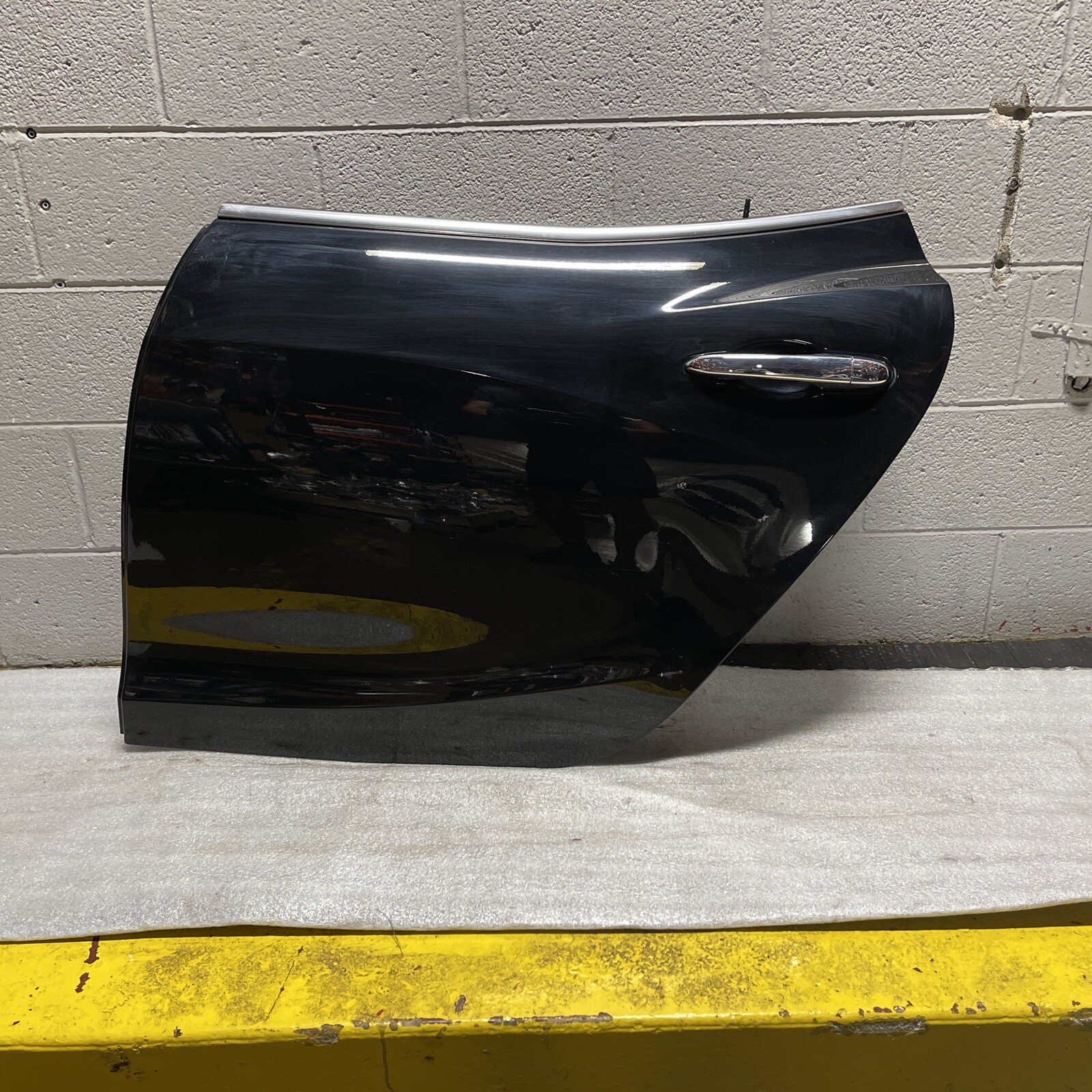2014-2020 Maserati Ghibli Rear Left Driver Side Door Shell Panel Black Note OEM