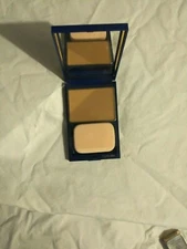 Christian Dior Diorlift Smoothing anti fatigue Compact foundation # 301 Blond 
