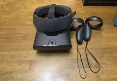 Oculus Rift S Meta PC Virtual Reality Headset Good Condition