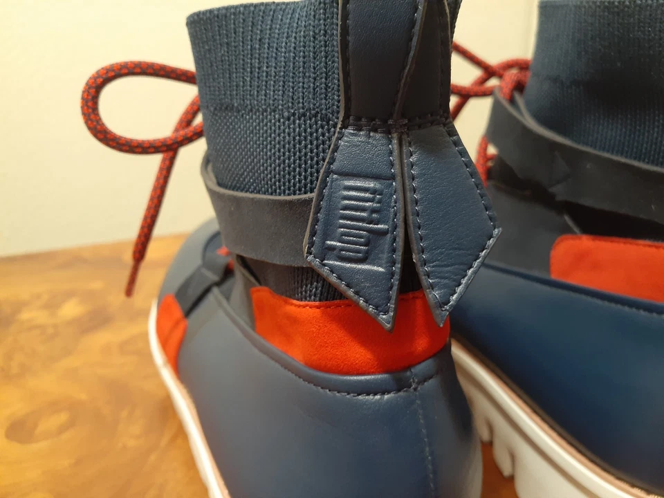 Botines para mujer Fitflop de cuero tejido con encaje. Talla EUR. 43. Azul marino/rojo. Foto 4 de 4