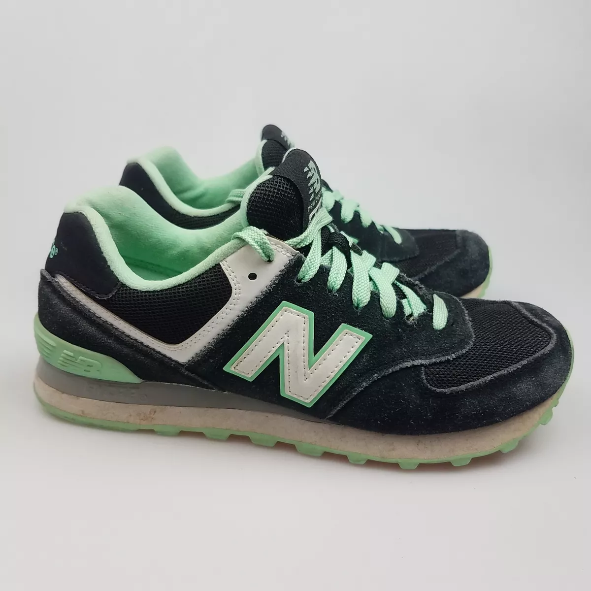 Women s NEW BALANCE 574 Sz 7 US Runners Black Green VGCon 3 Extra 10 Off eBay