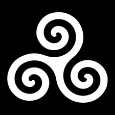 Celtic Triskelion Vinyl Decal - White 6 Inch