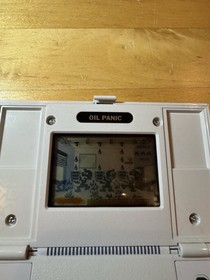 Oil Panic GAME & WATCH TESTED OEM OP-51 1982 Game and Watch NINTENDO