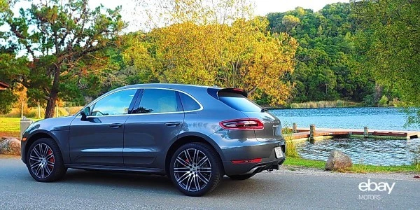 2015 Porsche Macan Turbo