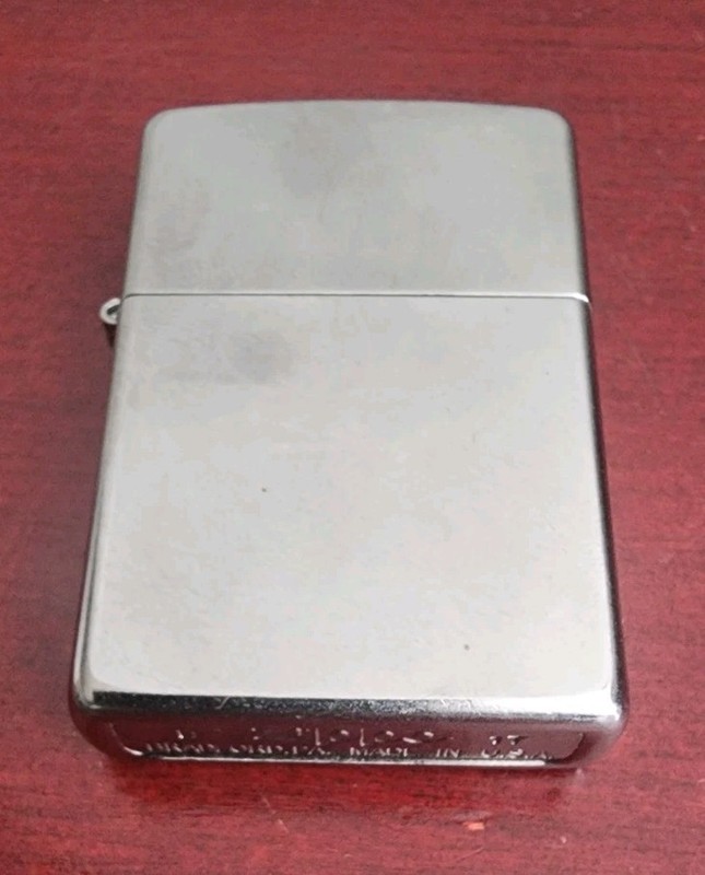 COLLECTIBLE 2017 BRADFORD PA USA CHROME ZIPPO LIGHTER. SPARKS 