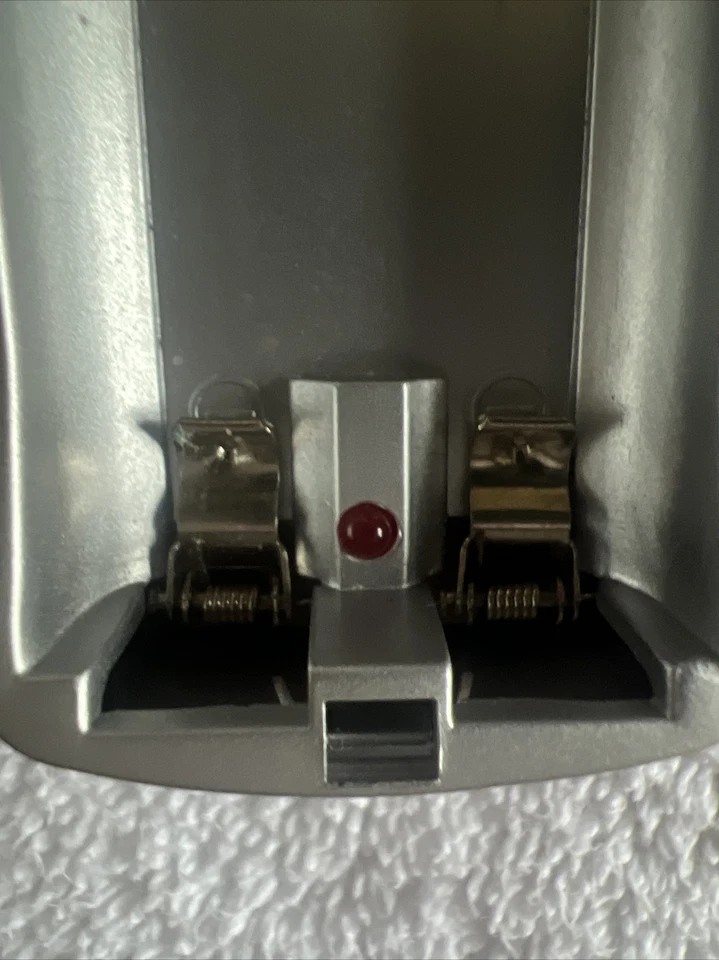 Digital Concepts Compact Travel Charger Model KN-101 - Image 4 of 4